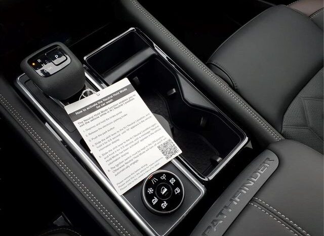 
 Nissan Pathfinder full									