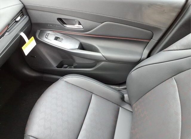 
								Nissan Sentra full									