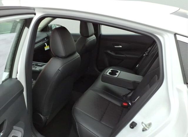 
								Nissan Sentra full									