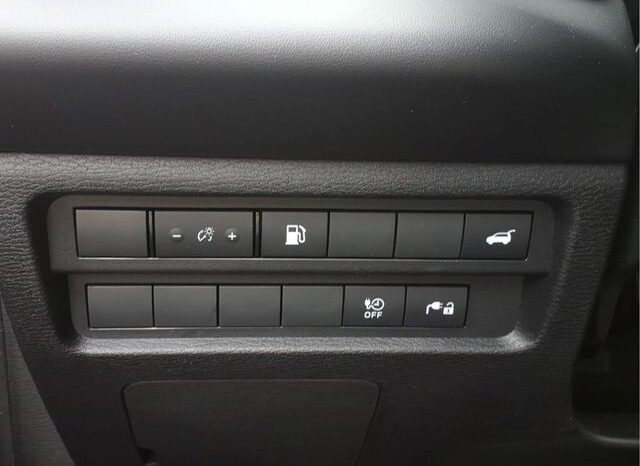 
 Nissan Rogue Plug-In Hybrid full									