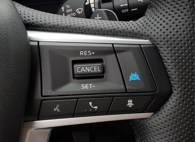 
 Nissan Rogue Plug-In Hybrid full									