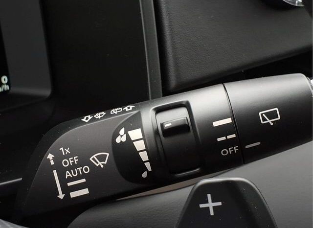 
 Nissan Rogue Plug-In Hybrid full									