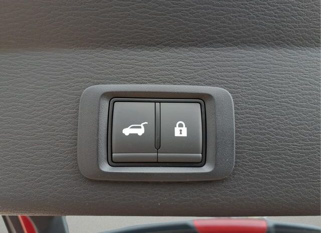 
 Nissan Rogue Plug-In Hybrid full									