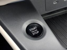 
										Nissan Sentra full									