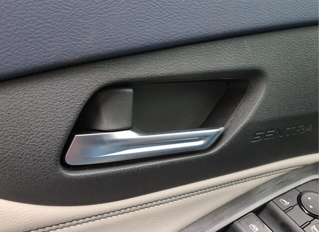 
								Nissan Sentra full									