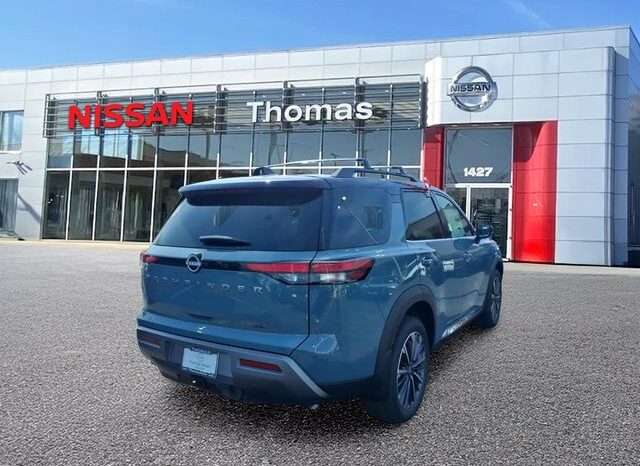 
 Nissan Pathfinder full									