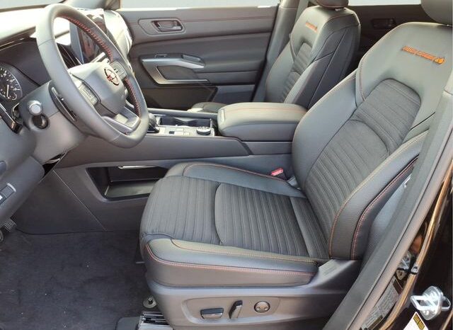 
 Nissan Pathfinder full									