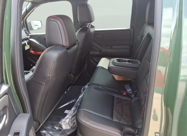 
 Nissan Frontier full									