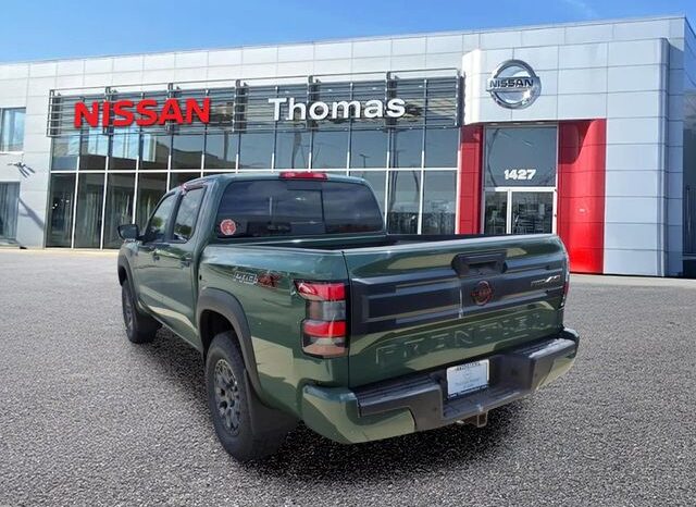 
 Nissan Frontier full									