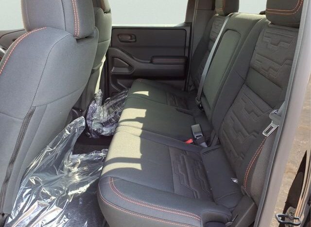 
 Nissan Frontier full									