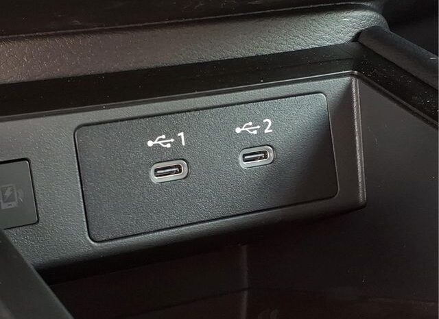 
								Nissan Kicks full									