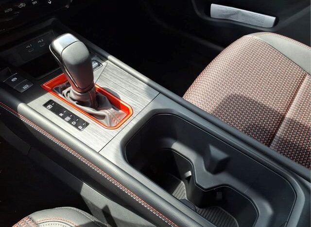 
								Nissan Kicks full									