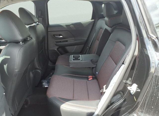 
								Nissan Kicks full									