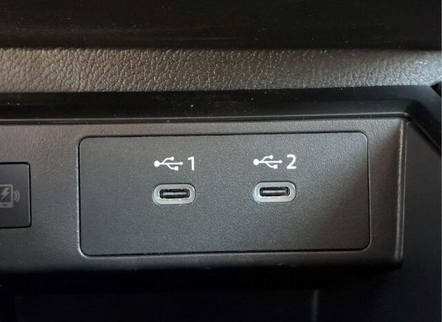 
								Nissan Kicks full									