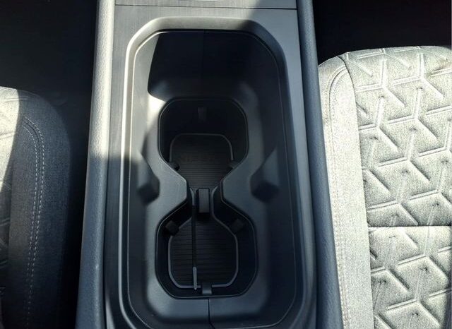 
								Nissan Kicks full									