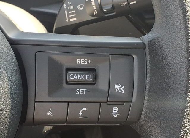 
								Nissan Kicks full									
