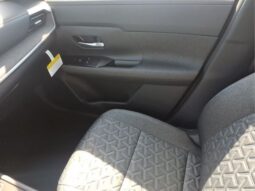 
										Nissan Kicks full									