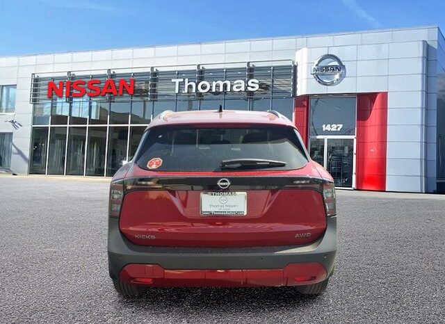 
								Nissan Kicks full									