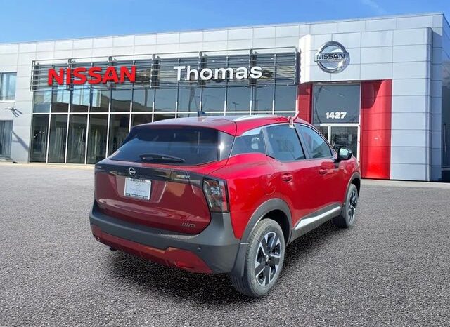 
								Nissan Kicks full									