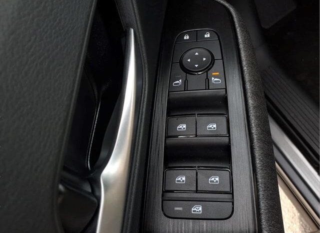 
 Nissan Kicks full									