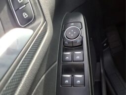 
										Ford Escape full									