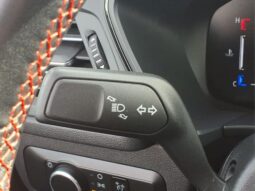 
										Ford Escape full									