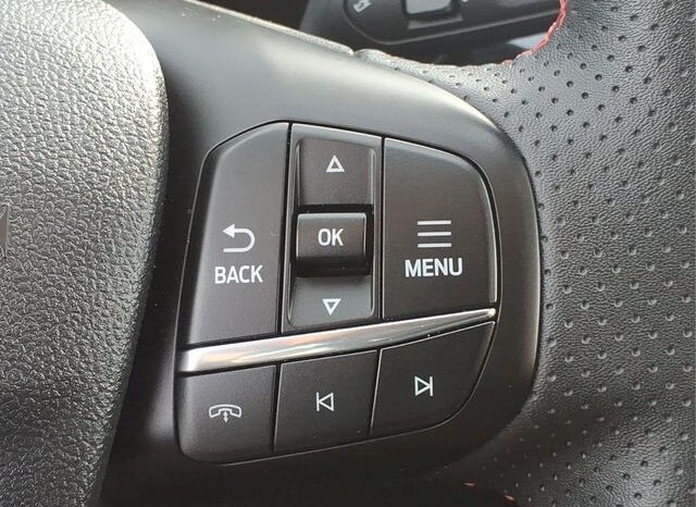 
								Ford Escape full									