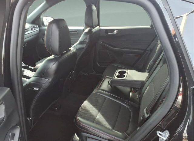 
								Ford Escape full									