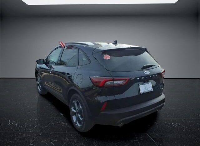 
								Ford Escape full									