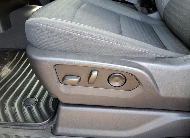 
 Chevrolet Silverado 1500 full									