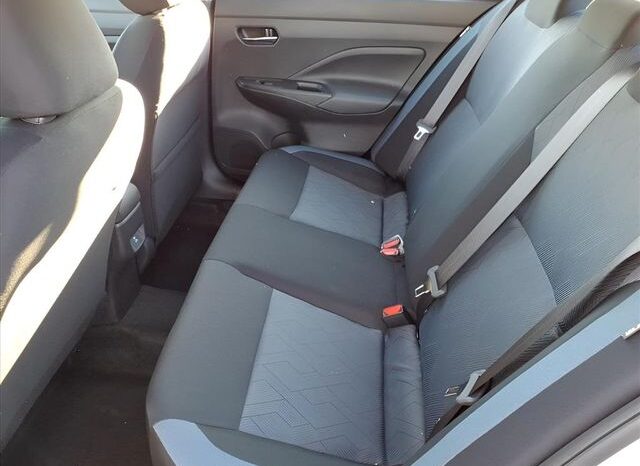 
 Nissan Versa full									
