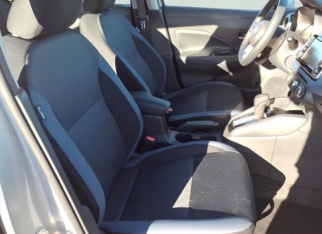 
 Nissan Versa full									