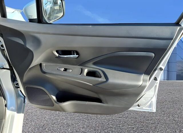 
 Nissan Versa full									