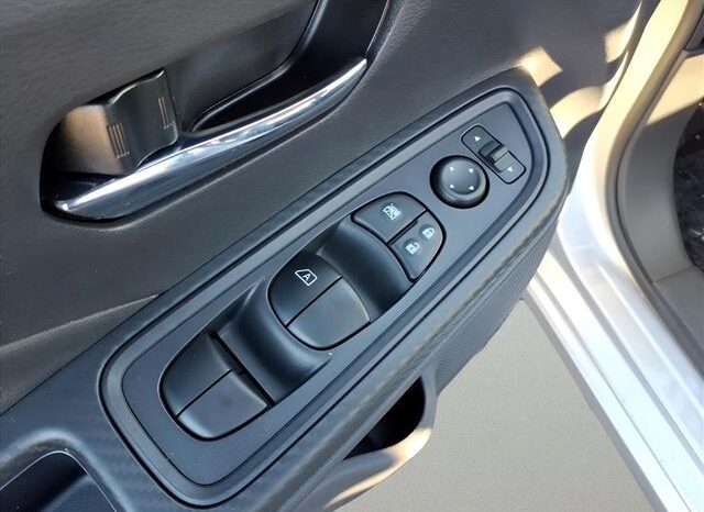 
 Nissan Versa full									