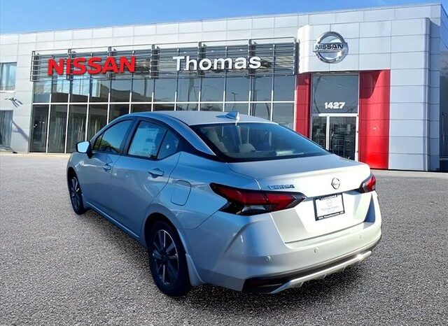 
 Nissan Versa full									