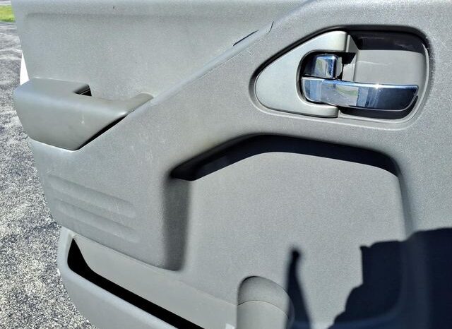 
 Nissan Frontier full									