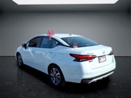 Nissan Versa full