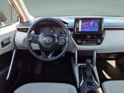 Toyota Corolla Cross full