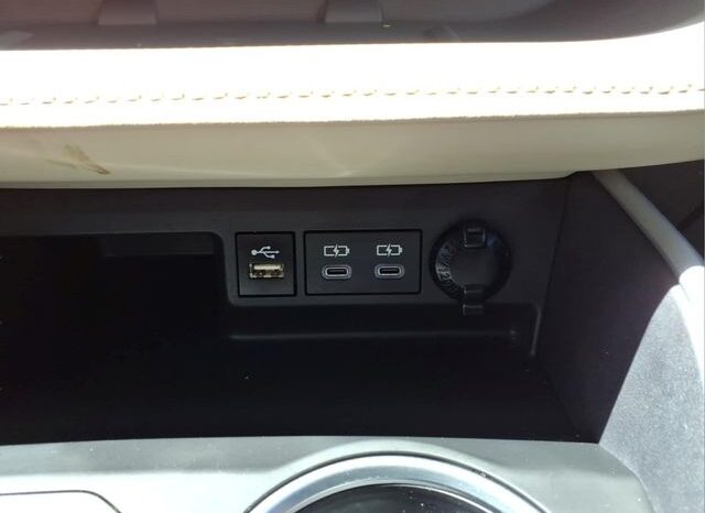 
 Toyota Highlander Hybrid full									