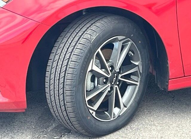 
 Kia Forte full									