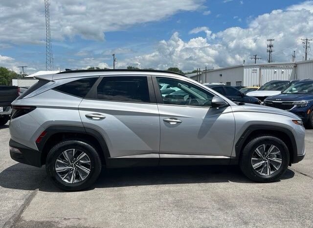 
 Hyundai Tucson Hybrid full									