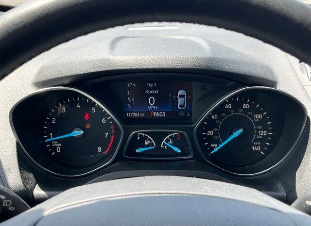 
 Ford Escape full									
