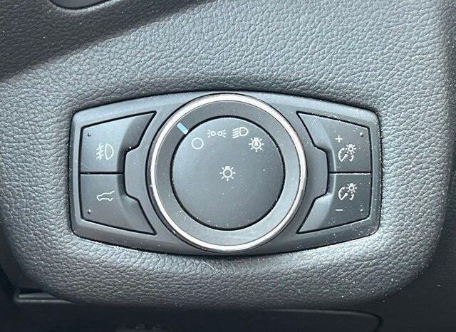 
 Ford Escape full									