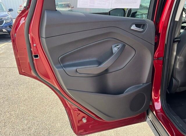 
 Ford Escape full									