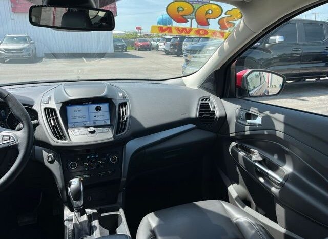 
 Ford Escape full									