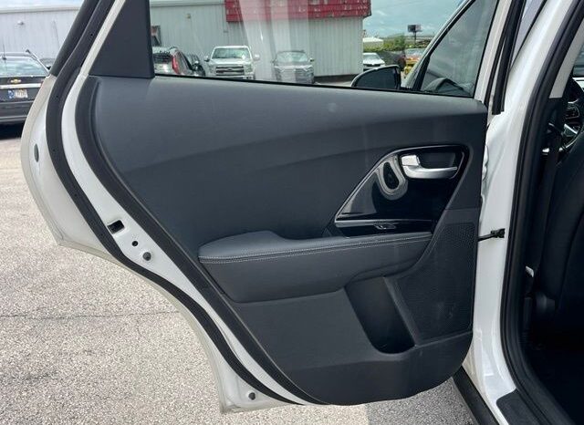 
 Kia Niro full									