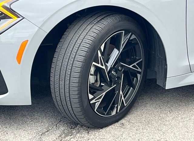 
 Kia K5 full									
