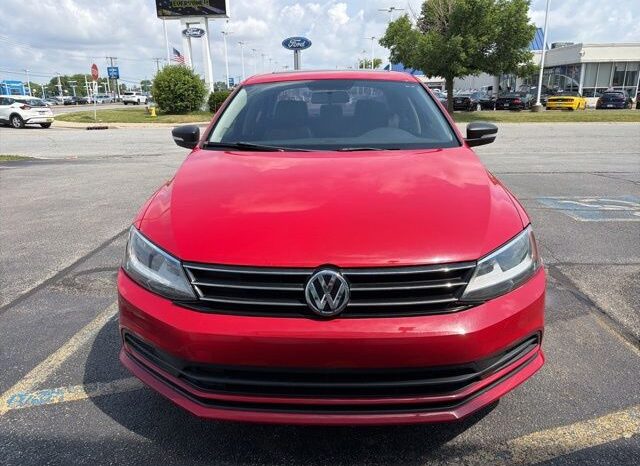 
 Volkswagen Jetta full									