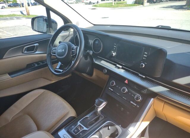 
 Kia Carnival full									