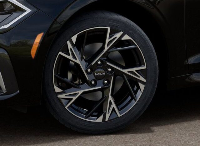 
 Kia K5 full									